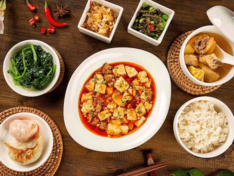 Must-Try Foods in China: A Regional Guide for Foreign Travelers